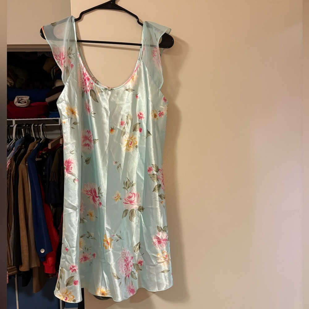 Oscar de la Renta Satin Nightgown